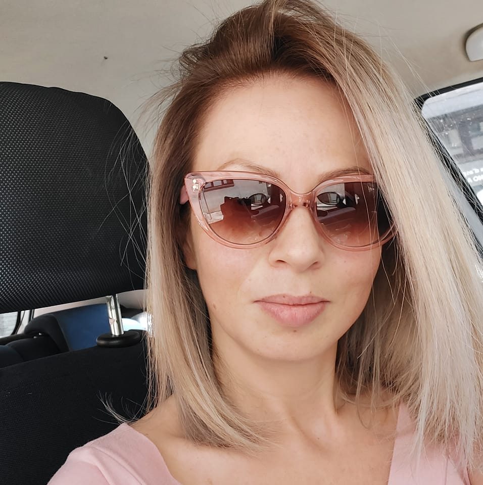 Estera Simona Szabo